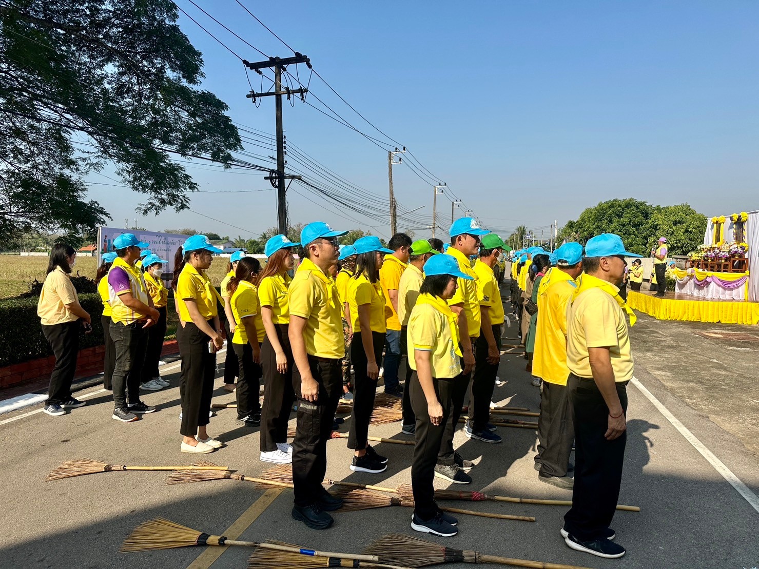 title - ส.ป.ก.แพร่ ร่วมกิจกรรมจิตอาสาพัฒนาเนื่องในวันสมเด็จพระนเรศวรมหาราช